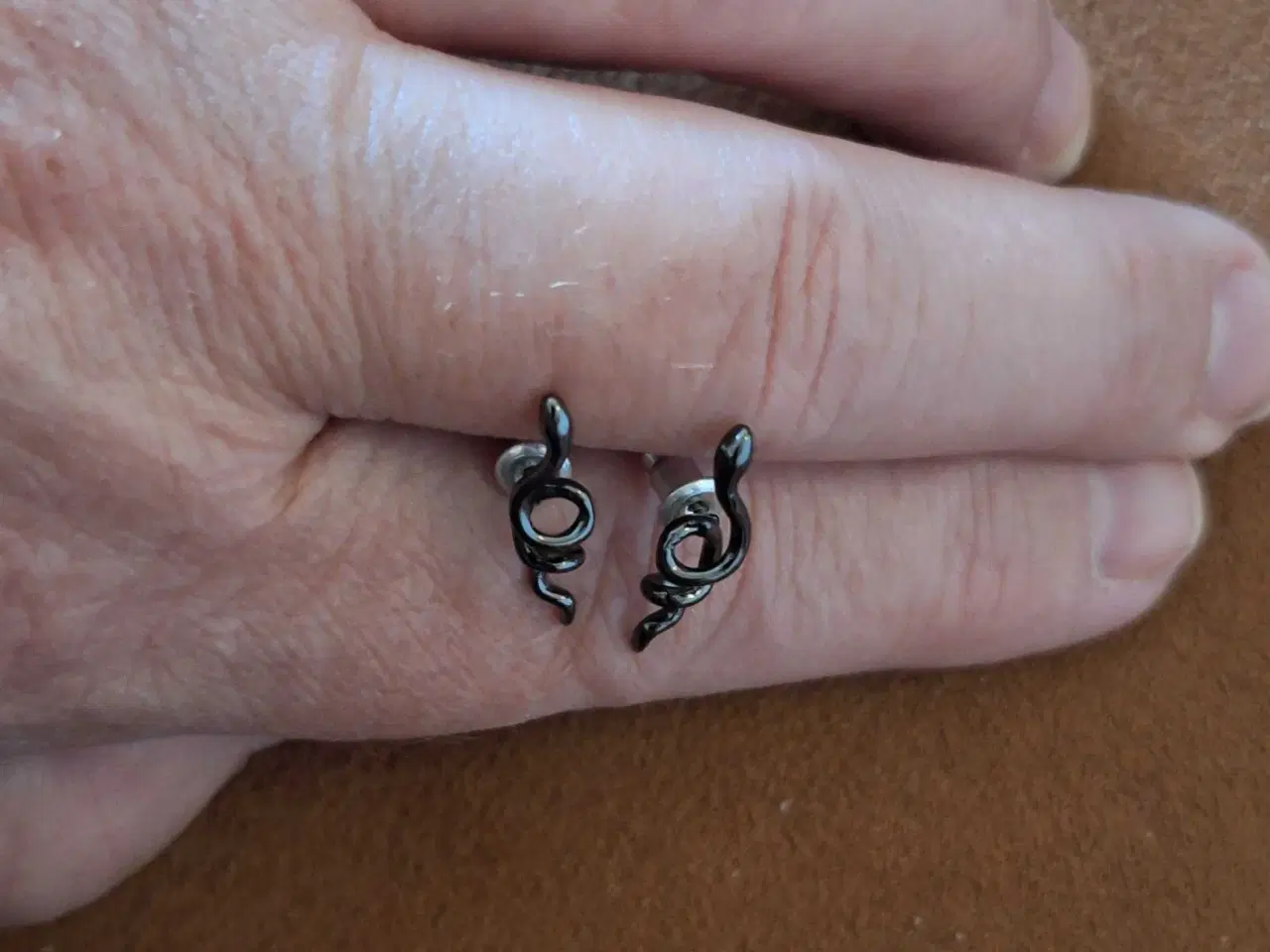 Billede 2 - Slange ørestikker