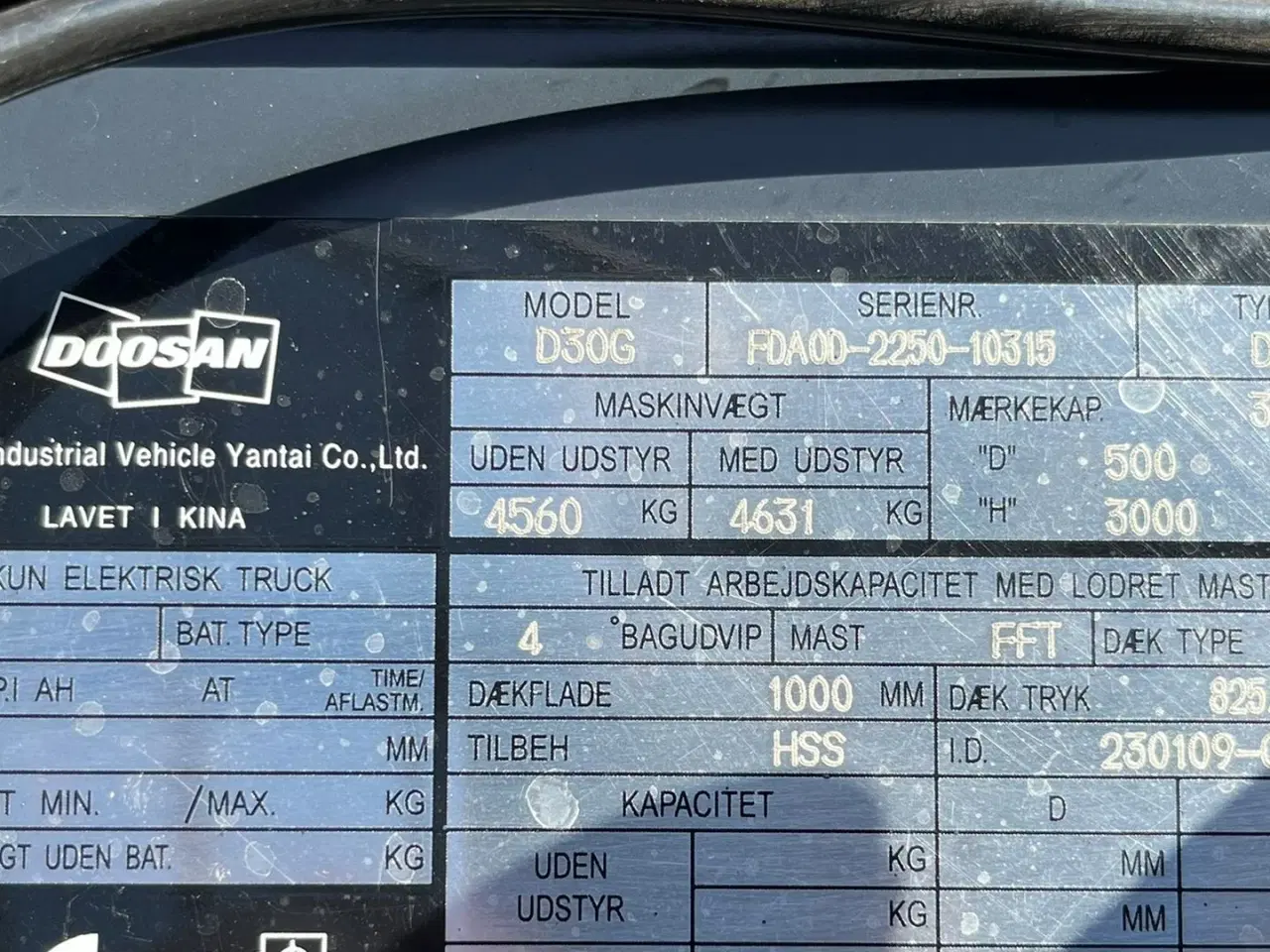 Billede 9 - Doosan D30 G med kabine og KUN 57 TIMER FRA NY, MED TIME GARENTI
