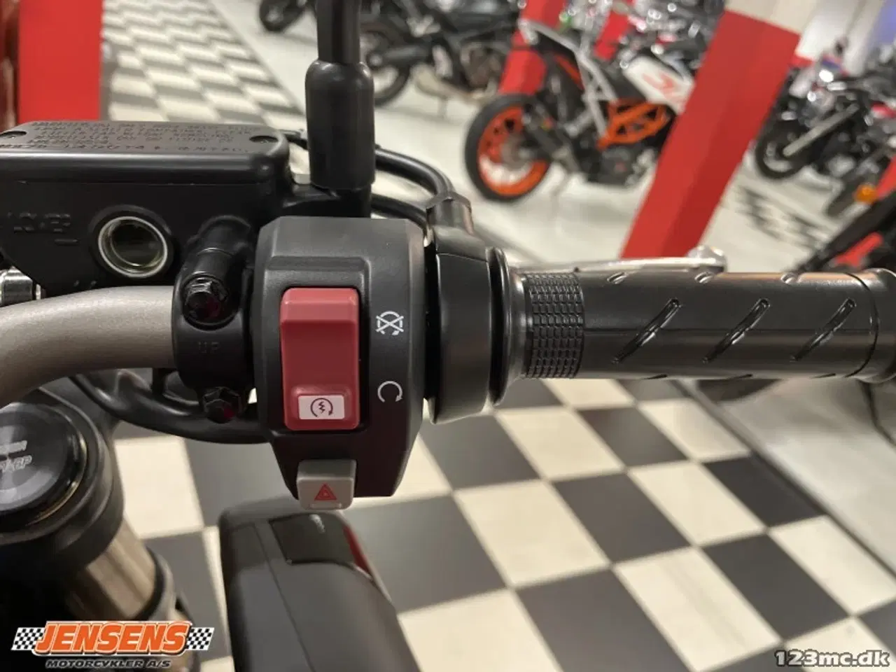 Billede 11 - Honda CB 650 R E-Clutch