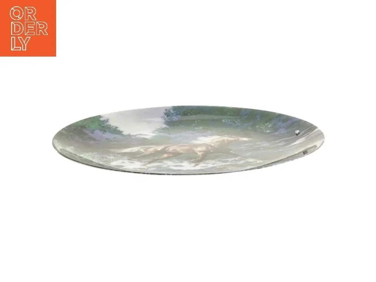 Billede 2 - Dekorativt porcelænstallerken med motiv af hest fra Wedgwood (str. Ø 20 cm)