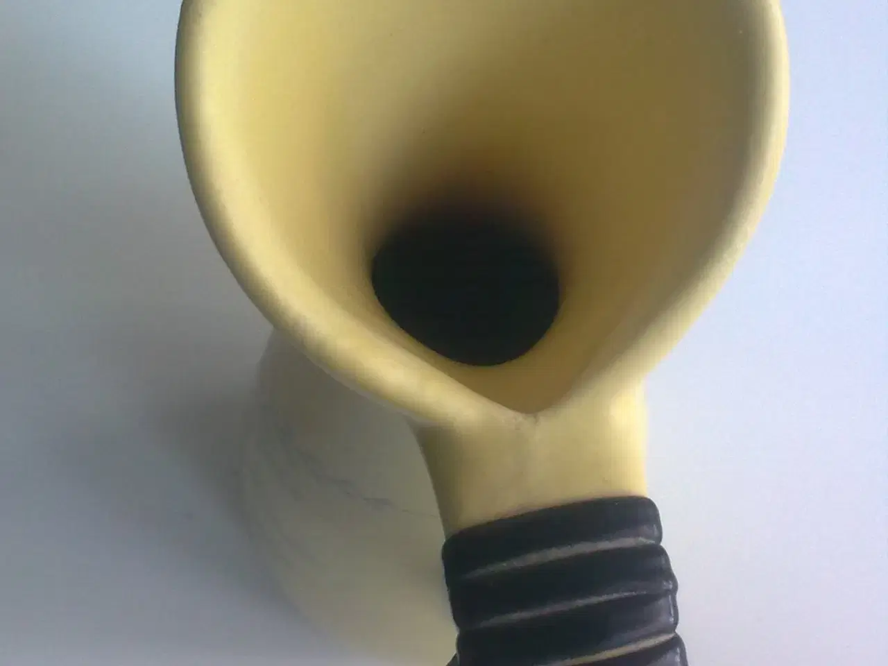 Billede 7 - 1950rne gul keramik HØJ kande vase m vikling 