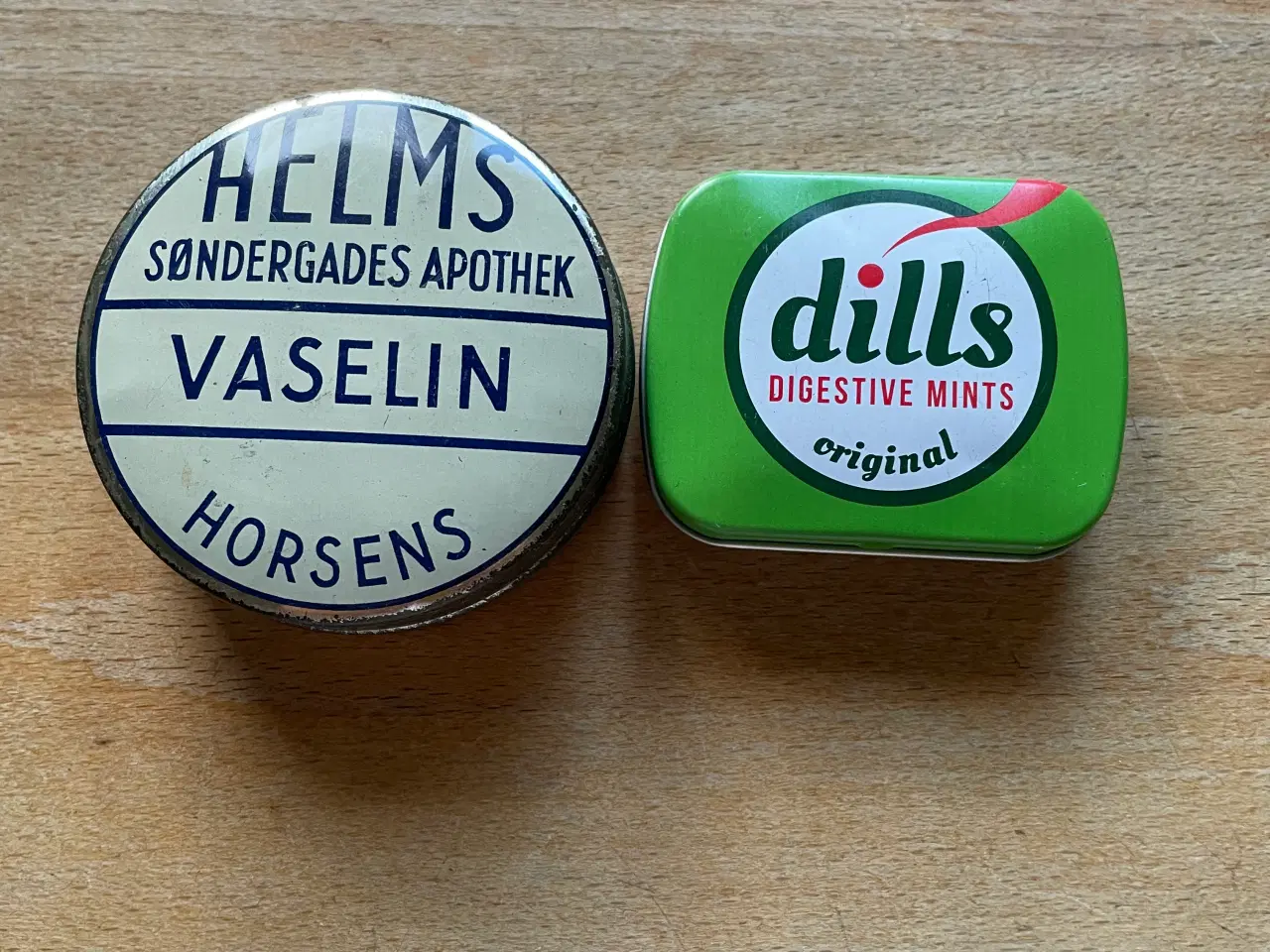 Billede 1 - Dåser Helms Søndergades apothek, dills