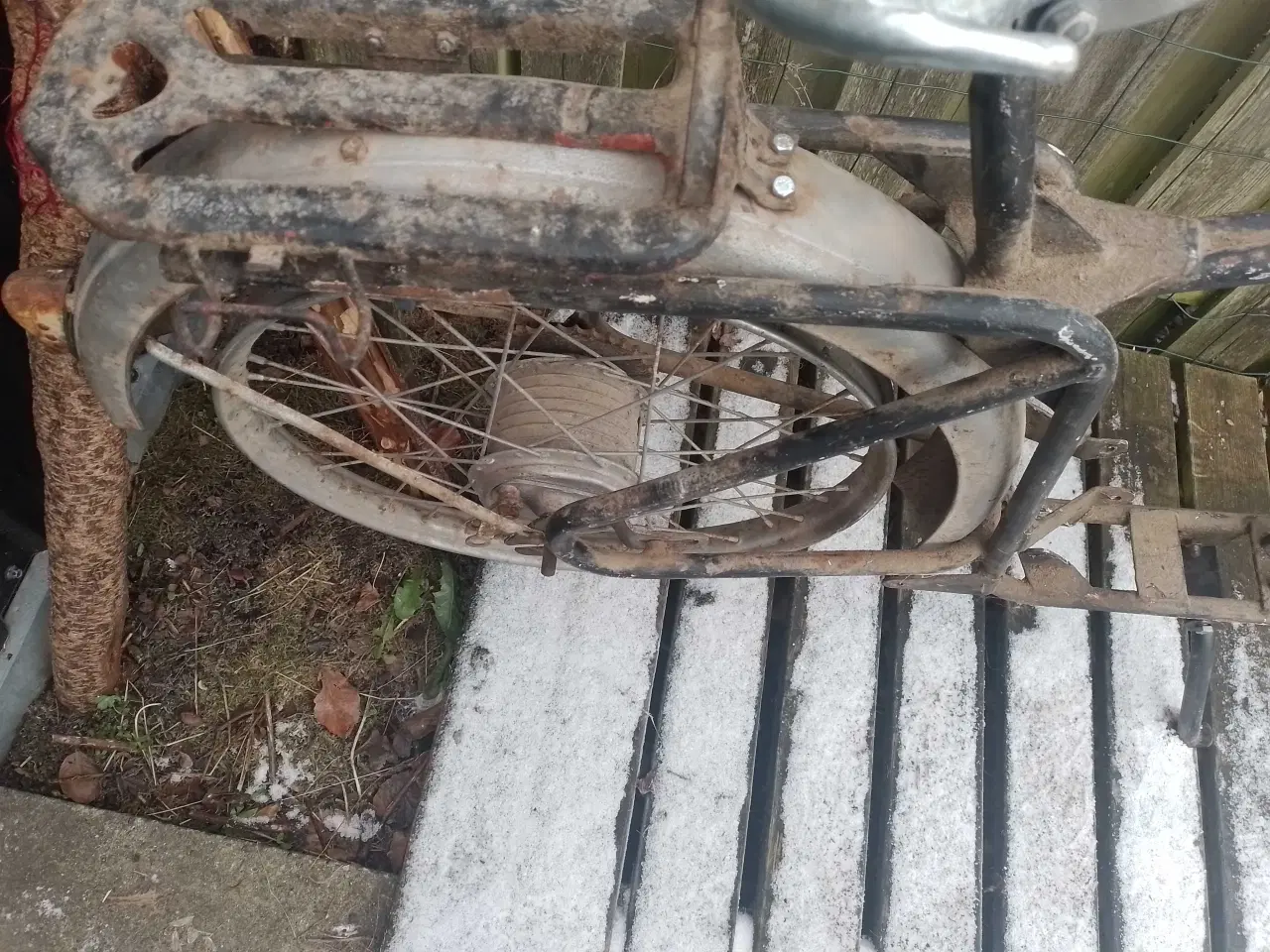 Billede 2 - Derby ferrari knallert dele