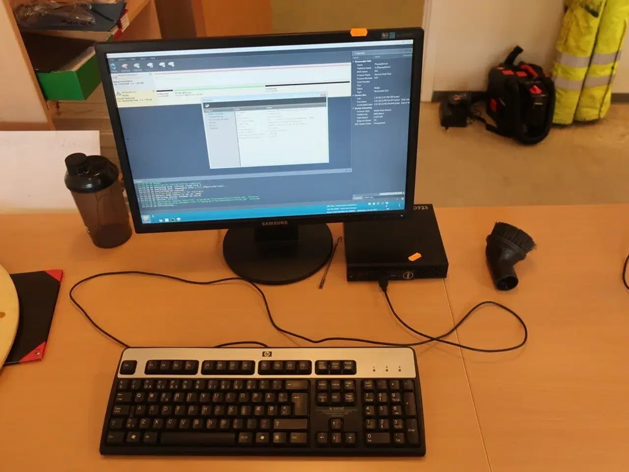 Billede 1 - SAMSUNG 22" skærm SyncMaster 2243 (PC medfølger ikke)