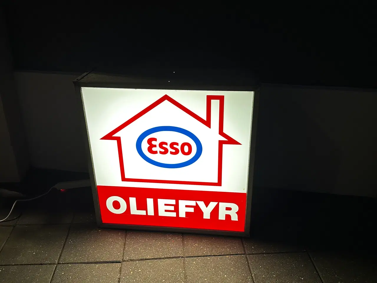 Billede 1 - Esso lysskilt