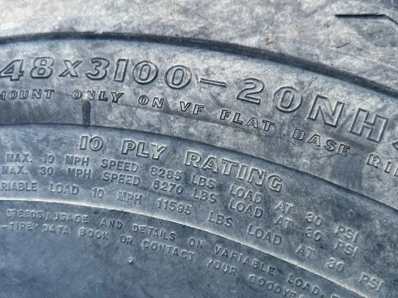 Billede 4 - Goodyear 48x3100-20. Prisen er for 2 stk.