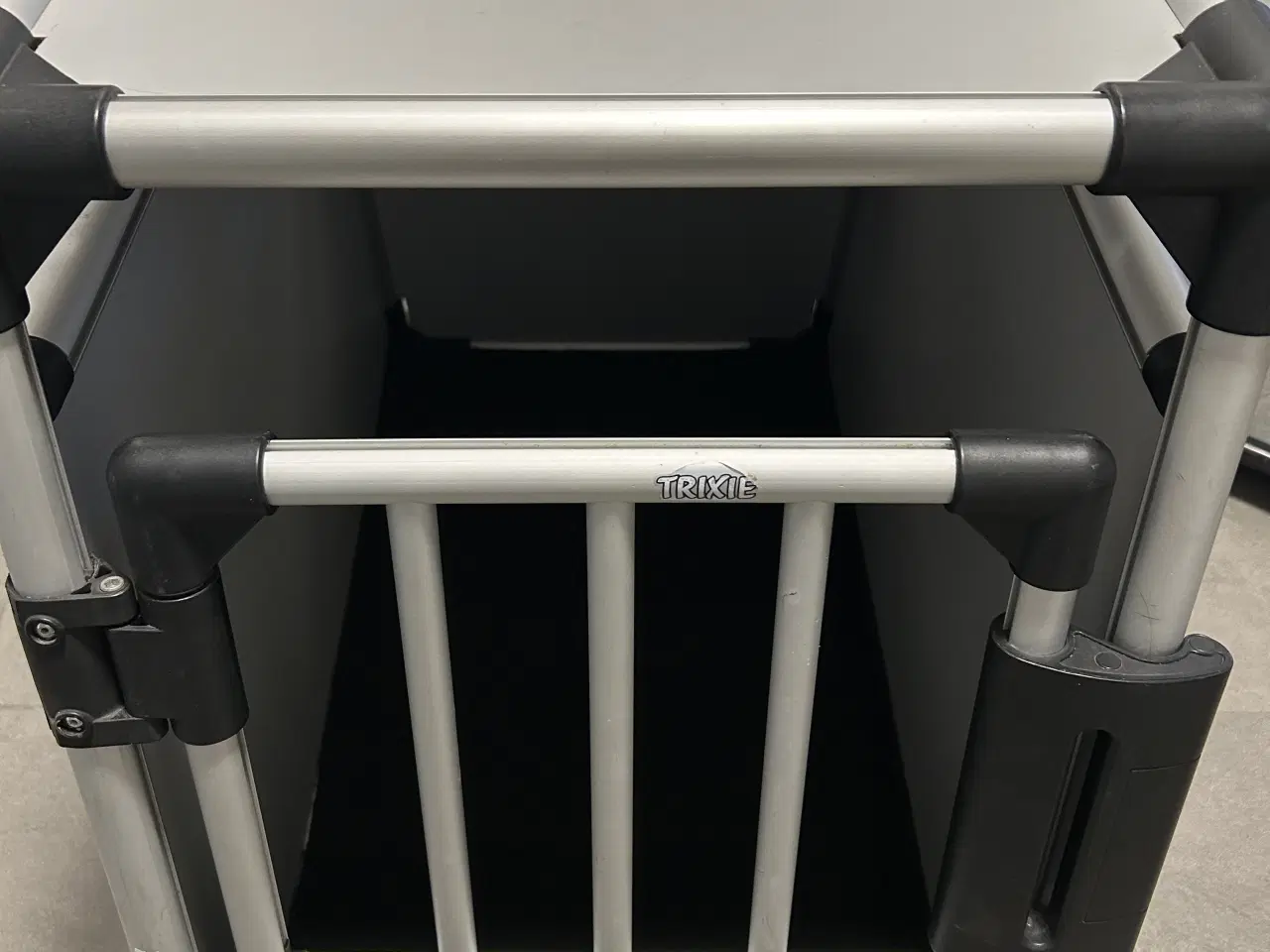 Billede 1 - Hundebur til bil model Trixie