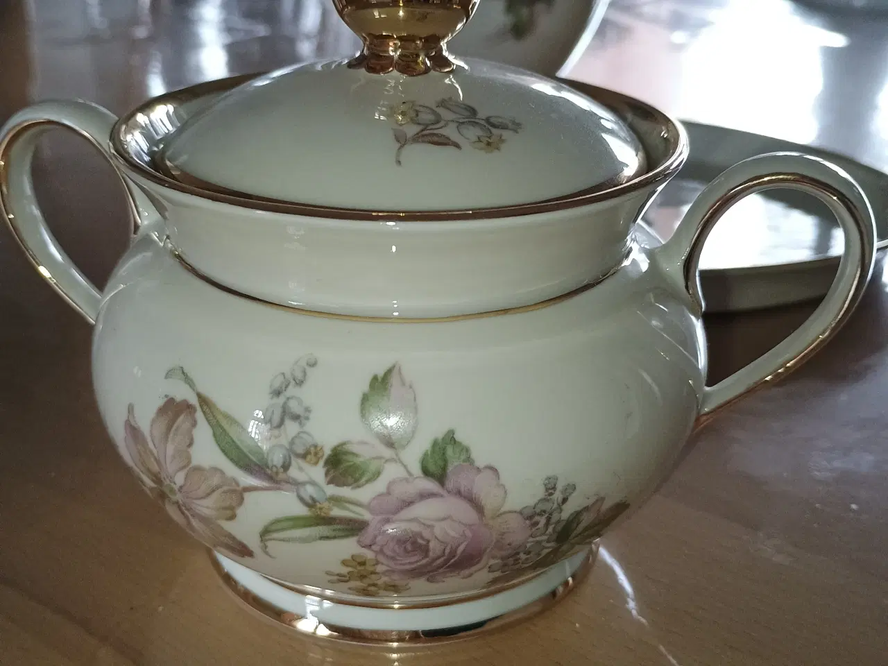 Billede 4 - Sæt med kaffekande, fløde kande, sukkerskål, fad.