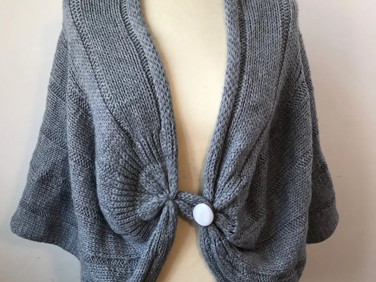 Billede 1 - Emporio Armani, sjal, str one size