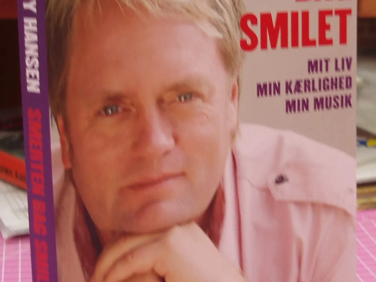 Billede 1 - Johnny Hansen -smerten bag smilet