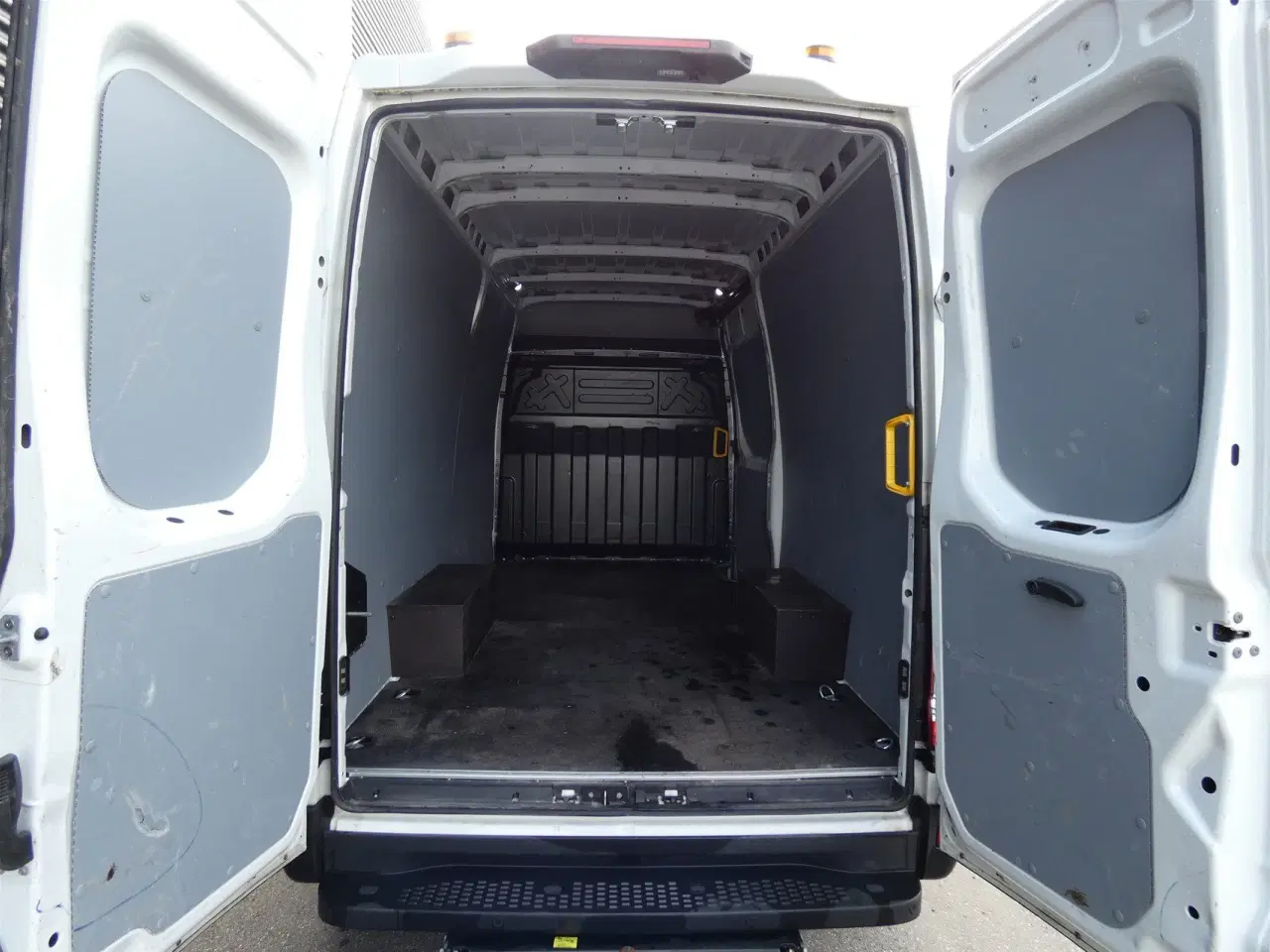 Billede 7 - Iveco Daily 35S18 12m3 3,0 D 180HK Van 8g Aut.