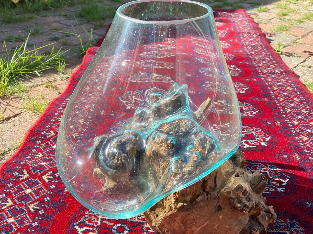 Billede 2 - Træstub med glasvase