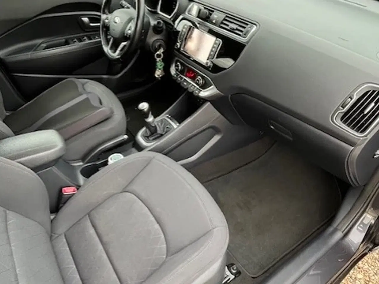 Billede 14 - Kia Rio 2016 – Velholdt og Veludstyret.