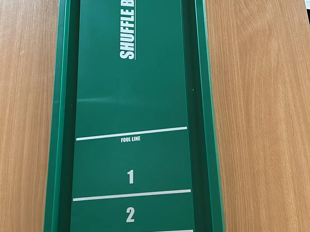 Billede 1 - Shuffleboard med pucks søges