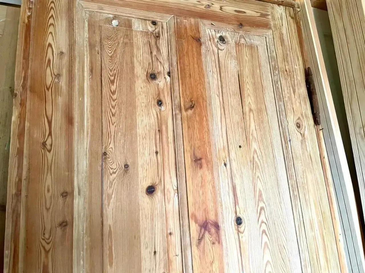 Billede 4 - Dannebrogsdør; afsyret og ludbehandlet, m. karm