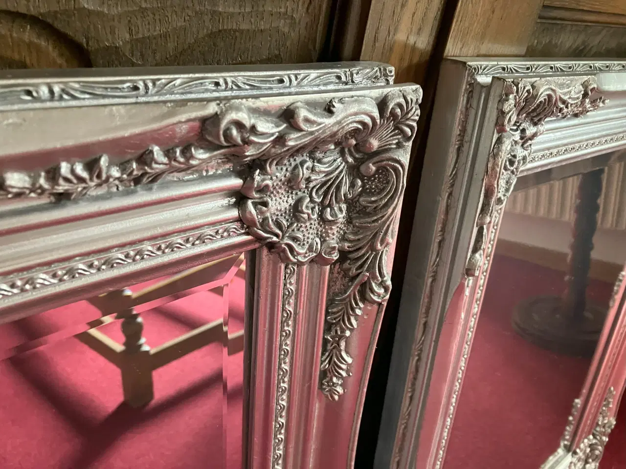 Billede 2 - Fine spejle i sølvfarvet ramme