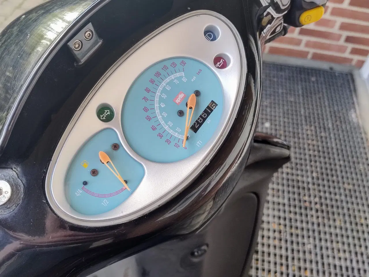 Billede 4 - VINTERTILBUD - MOTORCYKEL, APRILIA SCARABEO 100