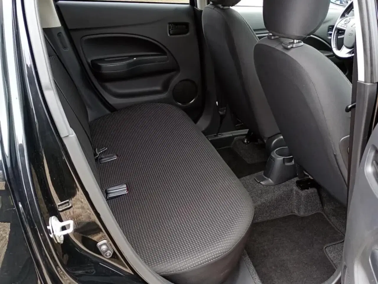 Billede 8 - Mitsubishi Space Star 1,2 Intense 80HK 5d