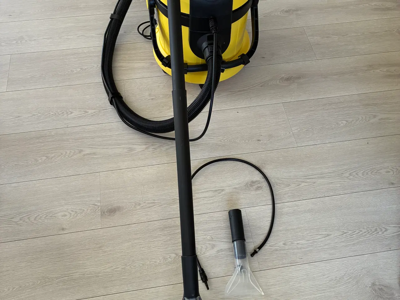 Billede 3 - Karcher tæpperenser SE 4001