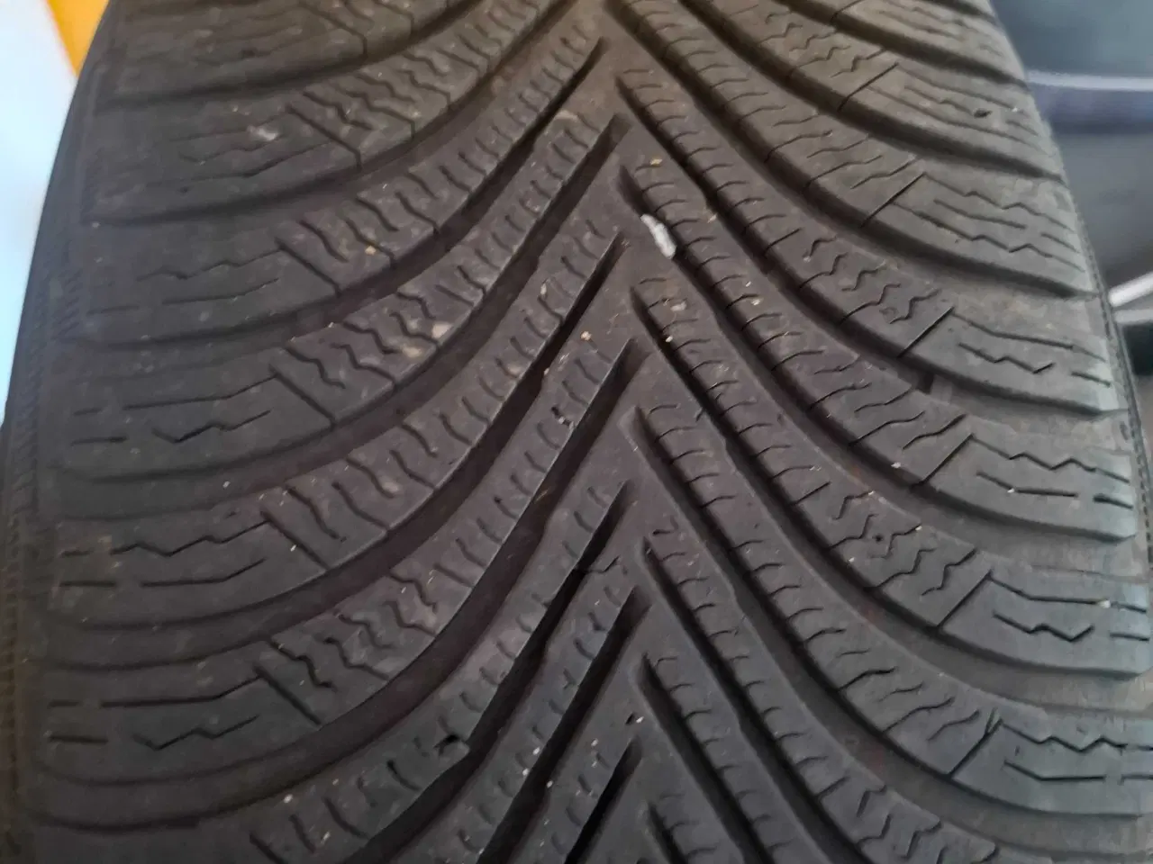 Billede 2 - Alufælge 4 stk originale Volvo 17"