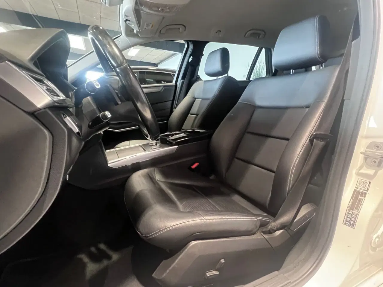 Billede 7 - Mercedes E200 2,2 CDi Avantgarde stc. aut.