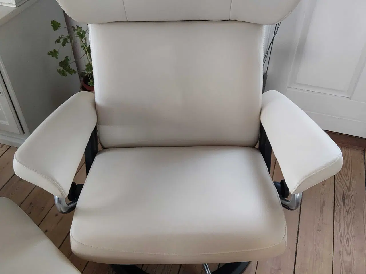 Billede 5 - Stressless Jazz signatur læder lænestol. Som ny