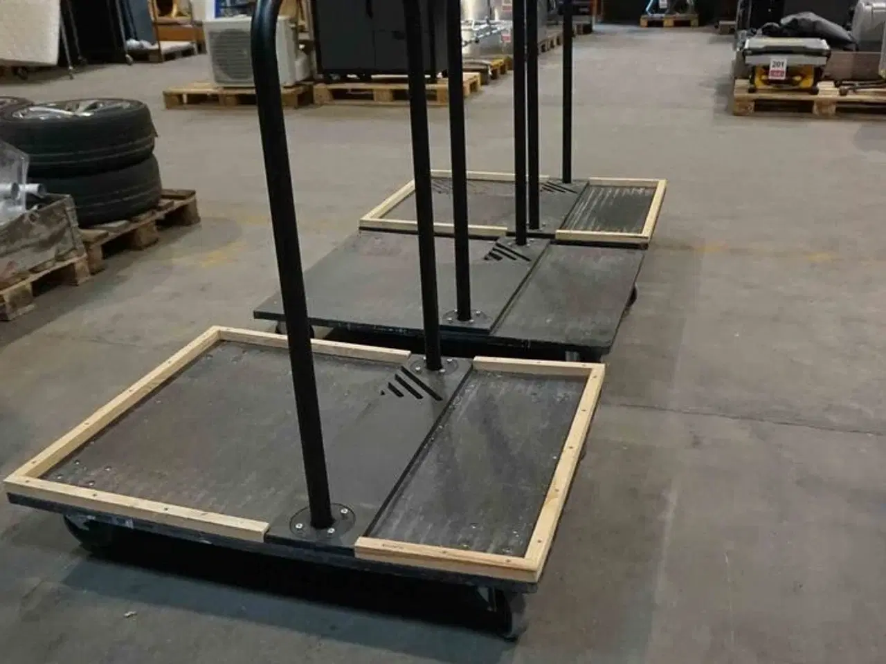 Billede 1 - 3 stk Trolleys med drejbarehjul og aftagelig bar (MOMSFRI)