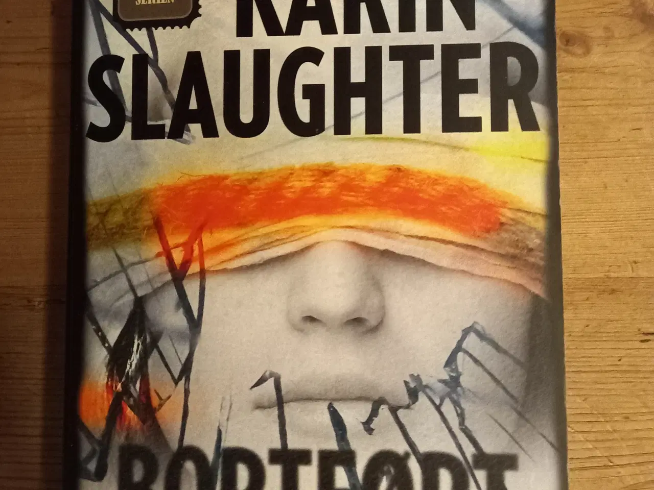 Billede 7 - Karin Slaughter - bøger