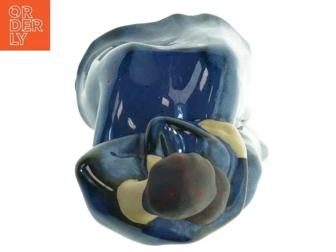 Billede 2 - Keramikskulptur af omfavnende par fra JIE (str. 19 cm)