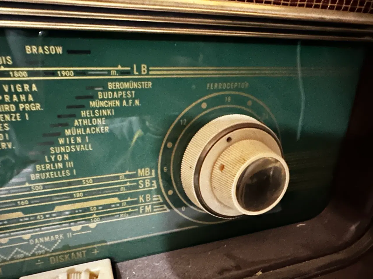 Billede 4 - Antik Phillips transistorradio