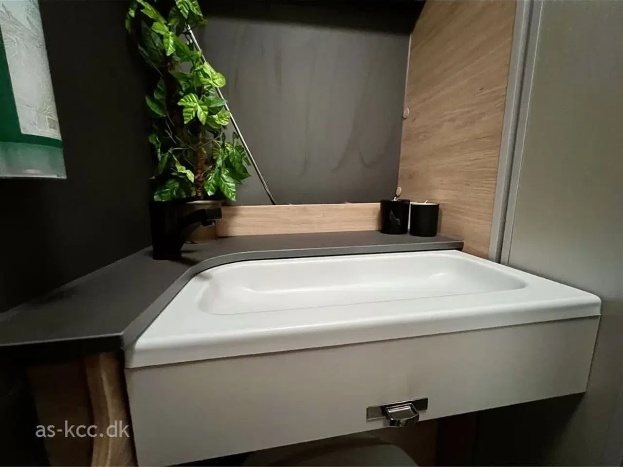 Billede 11 - 2024 - Knaus Yaseo 500 KD   Knaus YASEO E.POWER 500 KD   ALT PÅ EL