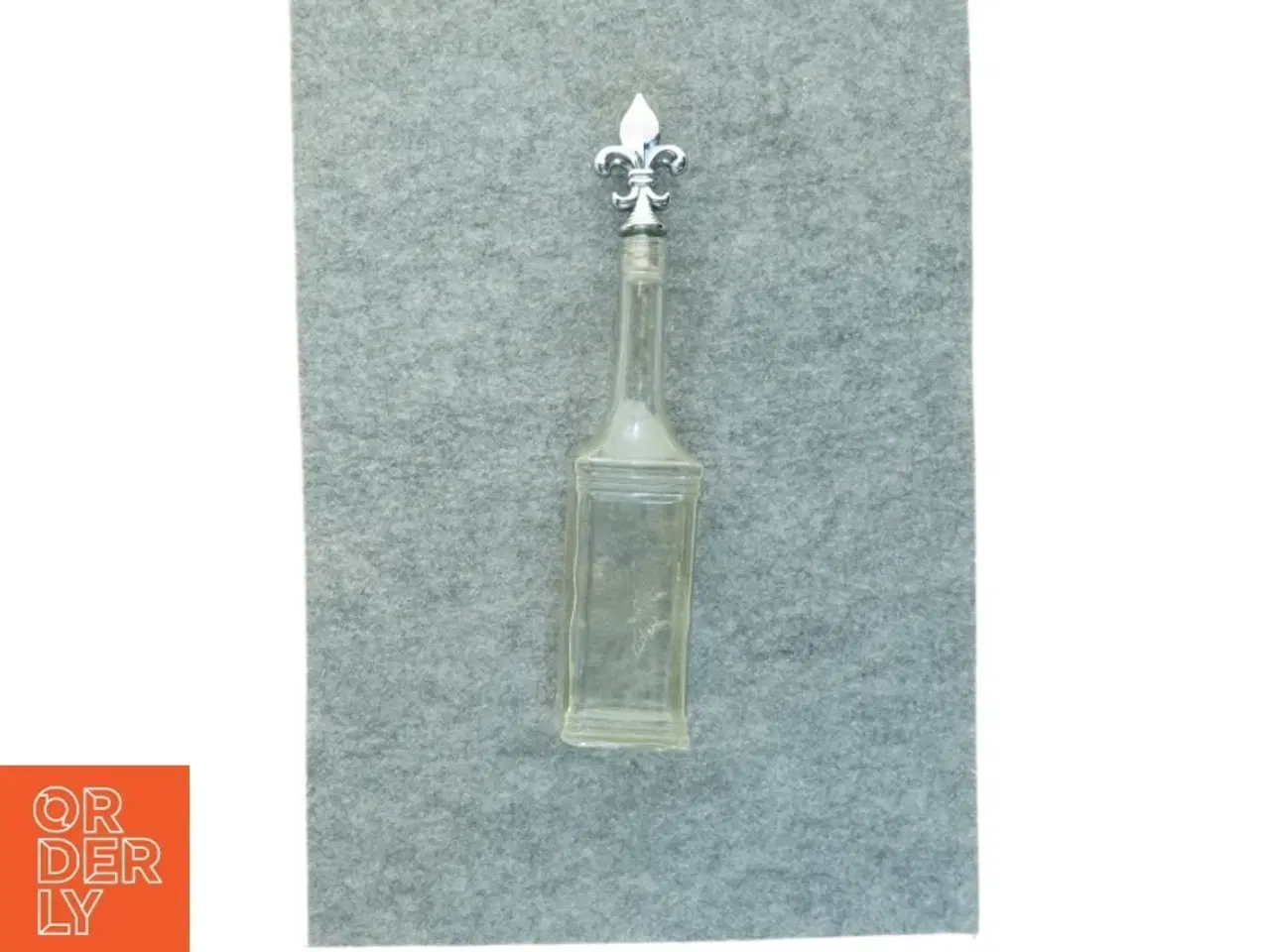 Billede 1 - Antik Glaskaraffel og korkprop med sølv fransk lilje (str. 39 x 8 cm)