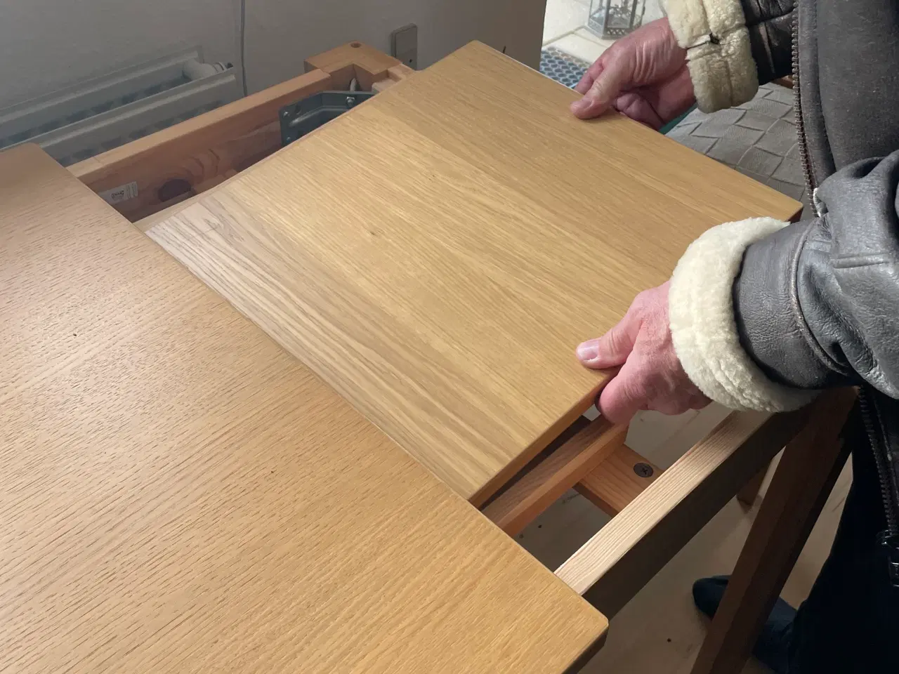 Billede 2 - Spisebord til den lille stue