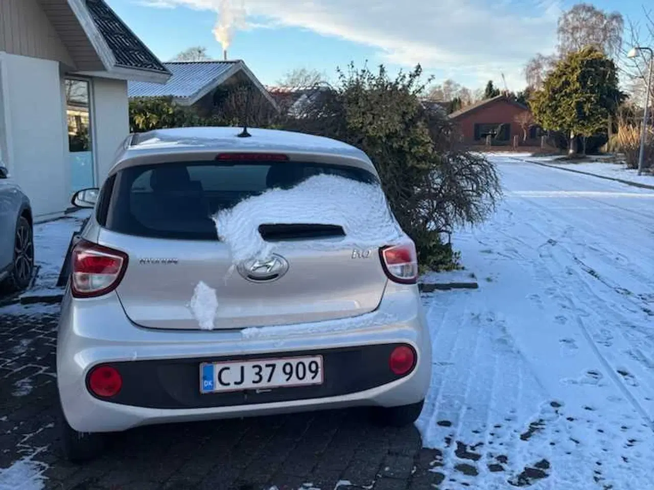 Billede 4 - Økonomisk lille bil