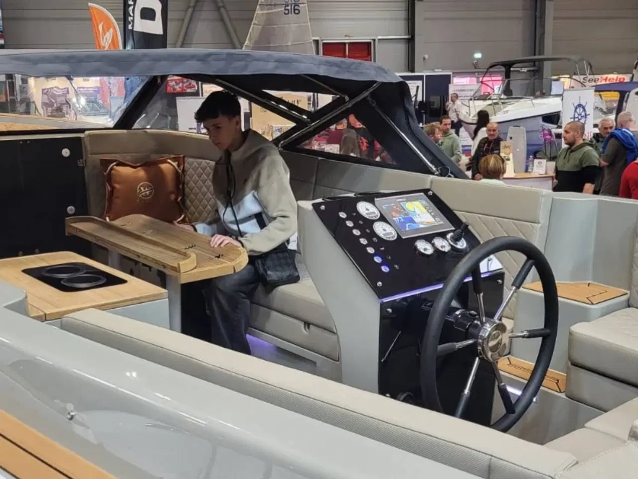 Billede 23 - Corsiva 750 Tender - Elmotor Harmo m/Joystick