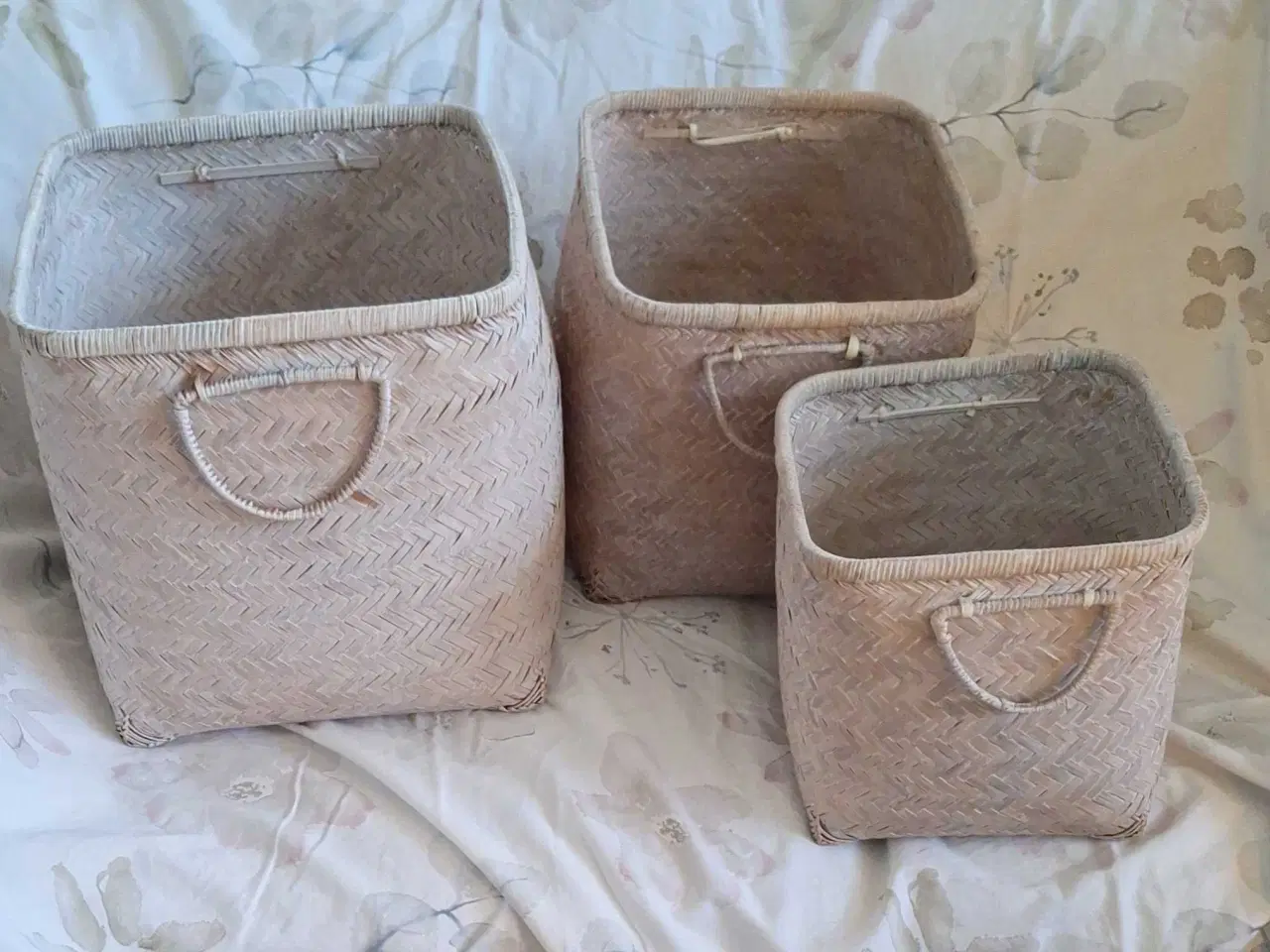 Billede 4 - 3 flotte flet kurve sælges samlet. Opbevaring