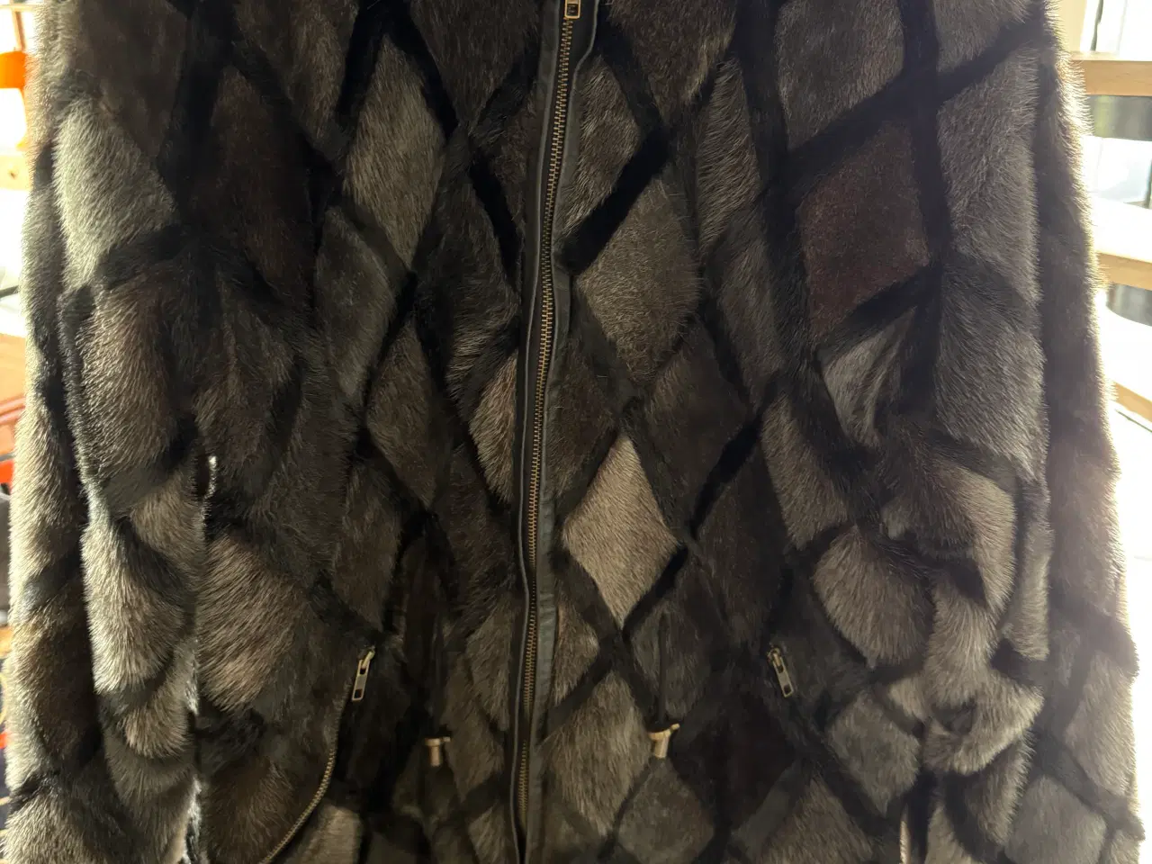 Billede 2 - Sælskindsjakke
