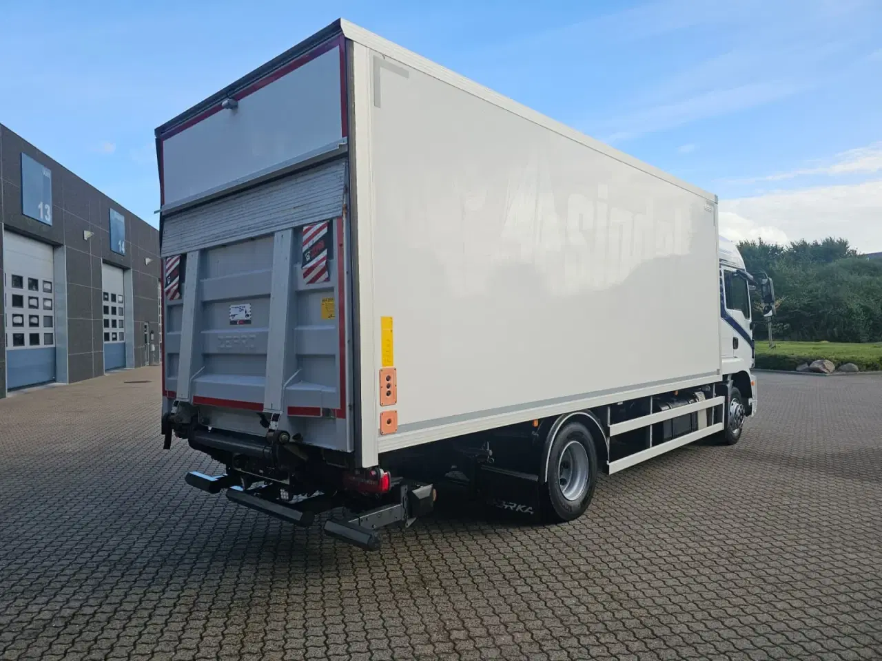 Billede 3 - MAN TGM 15.290, Lukket kasse
