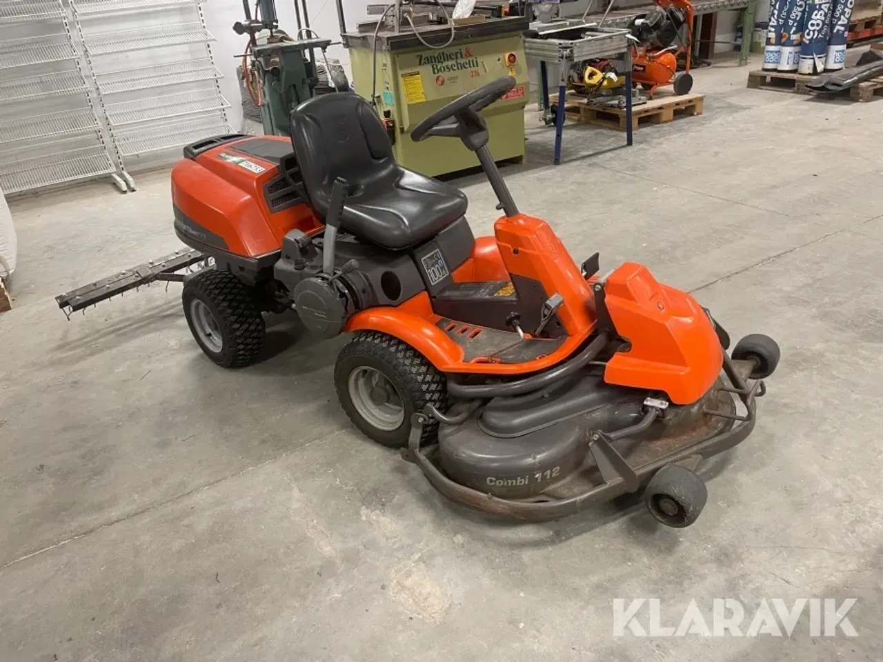 Billede 3 - Plæneklipper Husqvarna R175 med rive