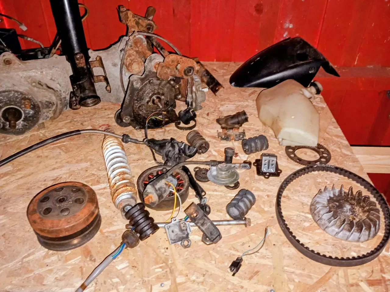 Billede 1 - Dele til yamaha jog r sælges 