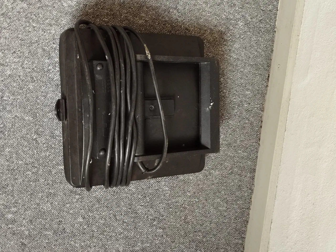 Billede 2 - Lampe til værksted 