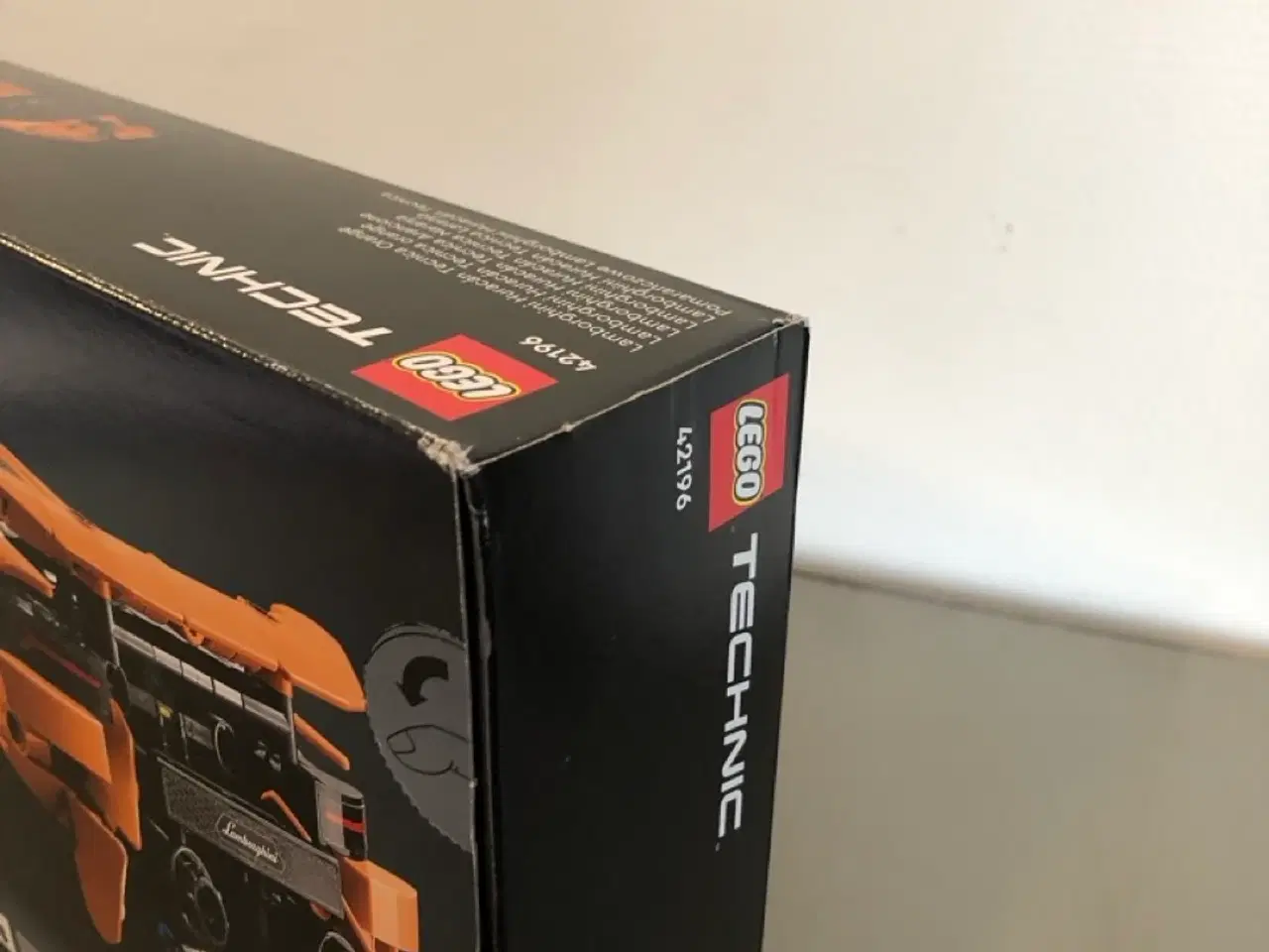 Billede 5 - Lego 42196 Technic Lamborghini Huracän Technic 