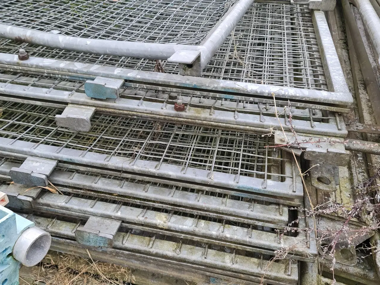 Billede 1 - Facadestillads sælges – komplet sæt + løsdele