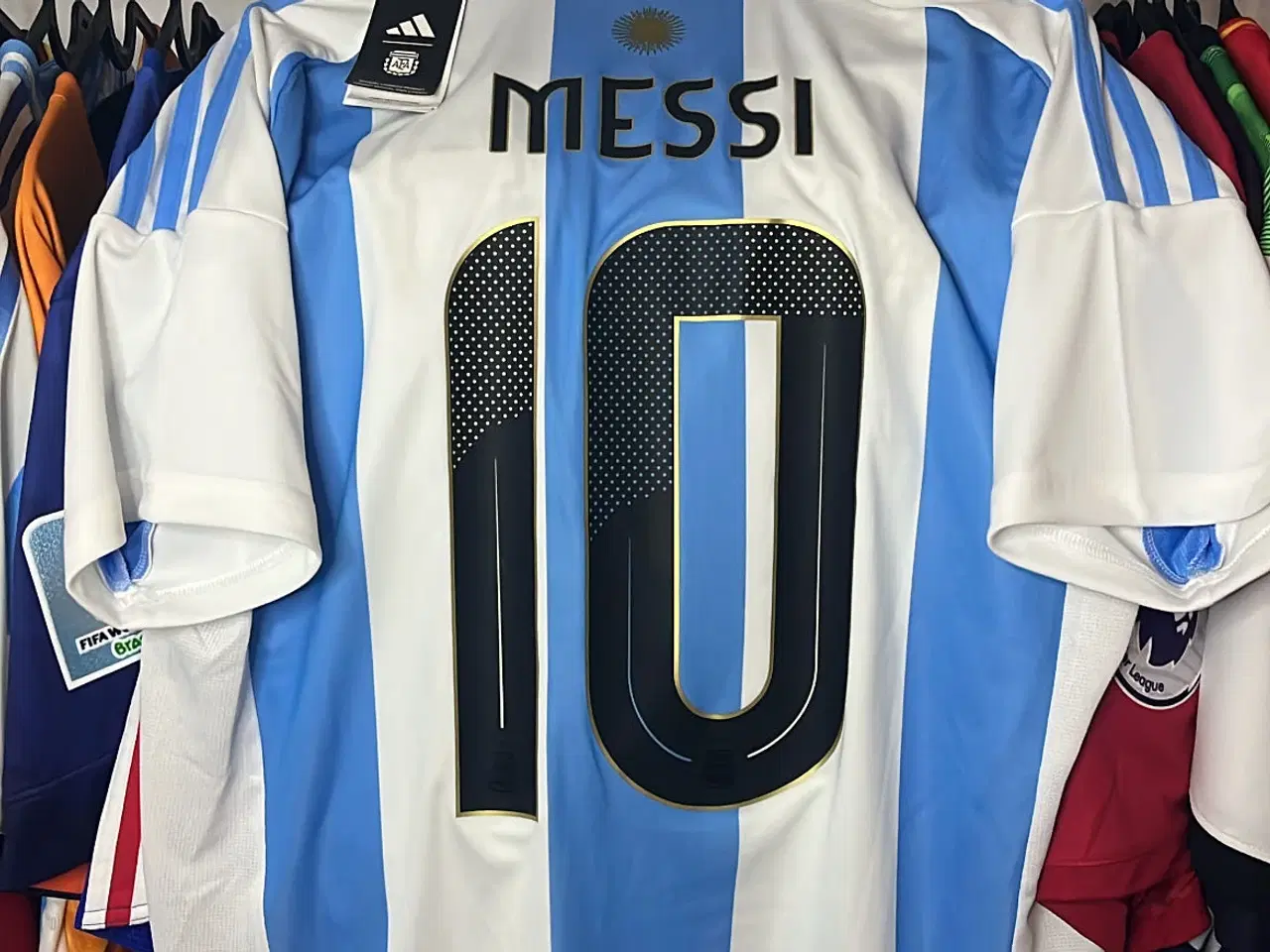 Billede 3 - 20 originale fodboldtrøjer til salg - Str M-XL