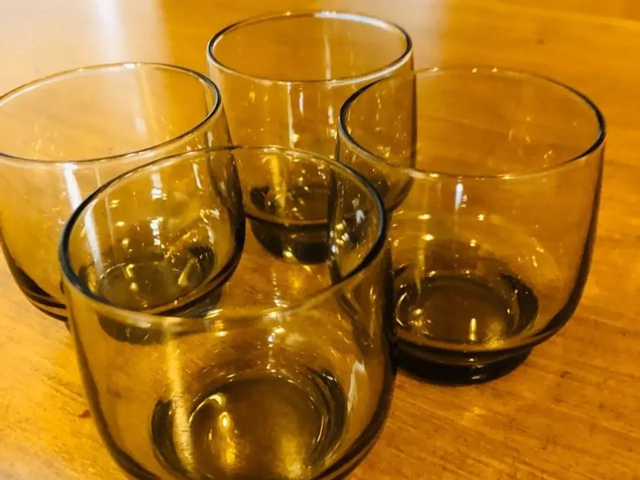 Billede 2 - Lyngby glas 12 hvid vin og 3 st rød