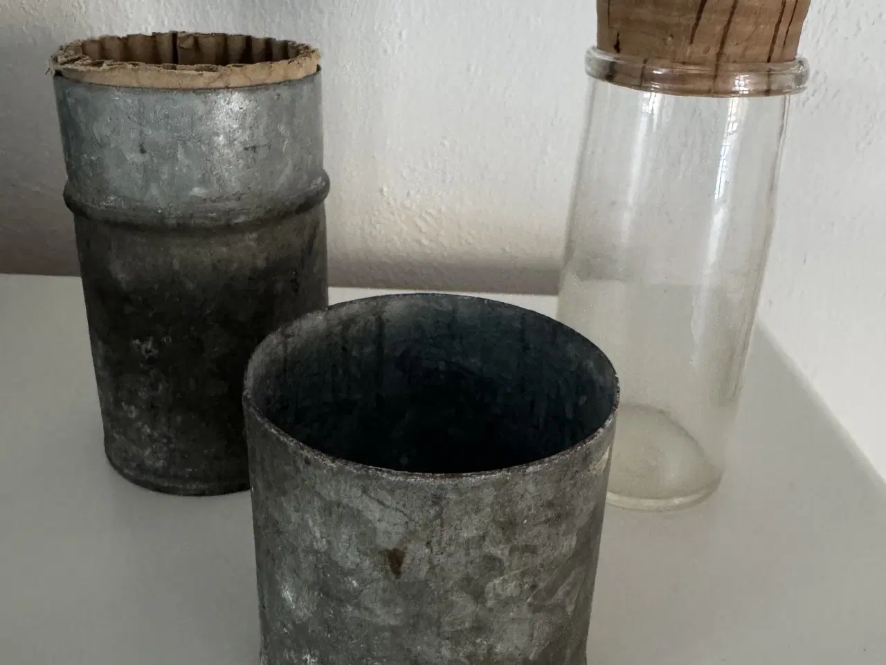 Billede 1 - Aluminiumscylinderen (tube med låg)