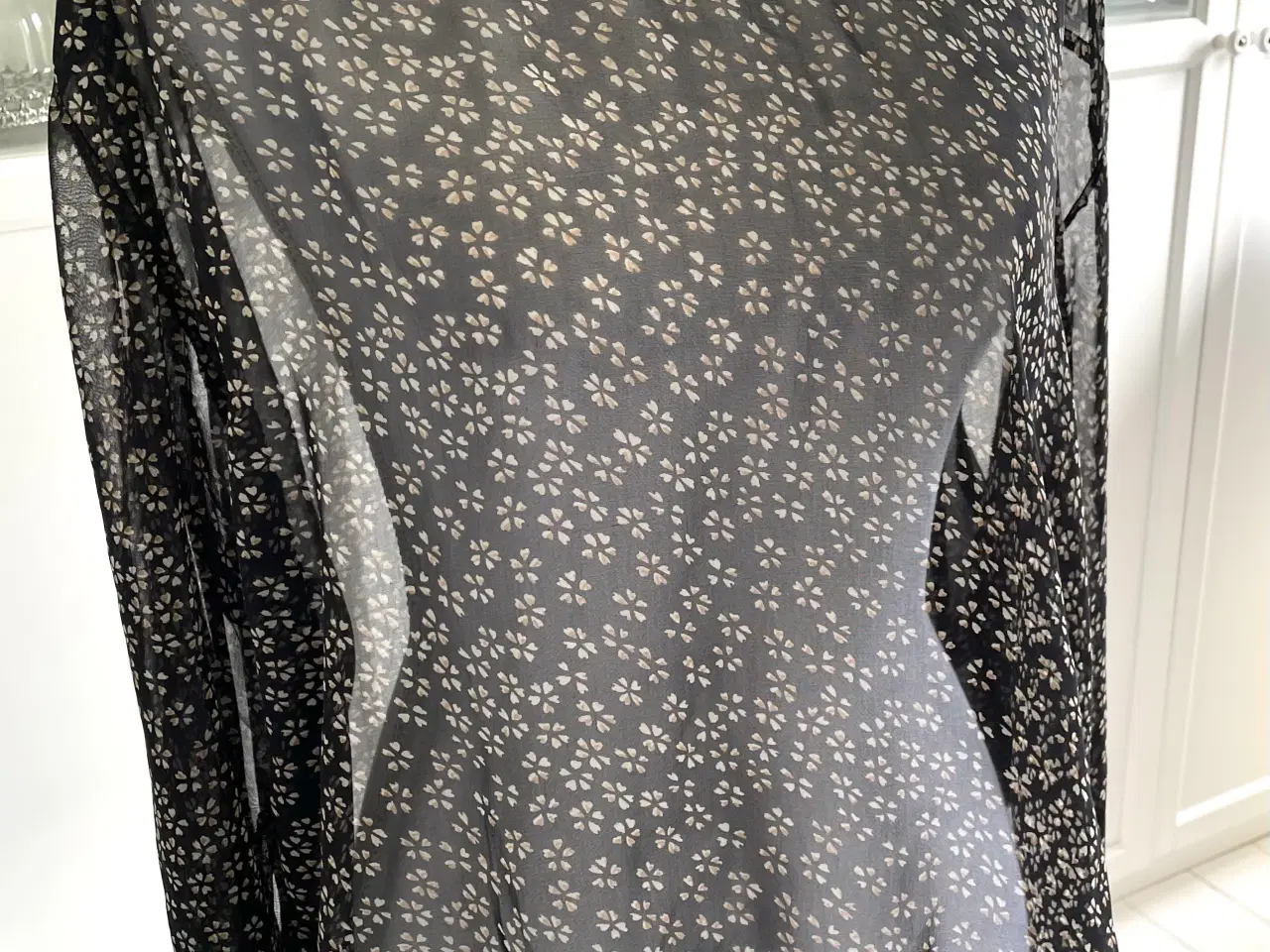 Billede 1 - Bluse fra Ofelia 