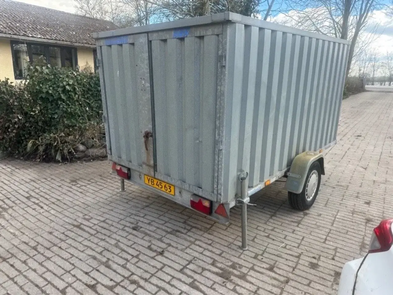 Billede 2 - Robust flyttetrailer (udlejes)