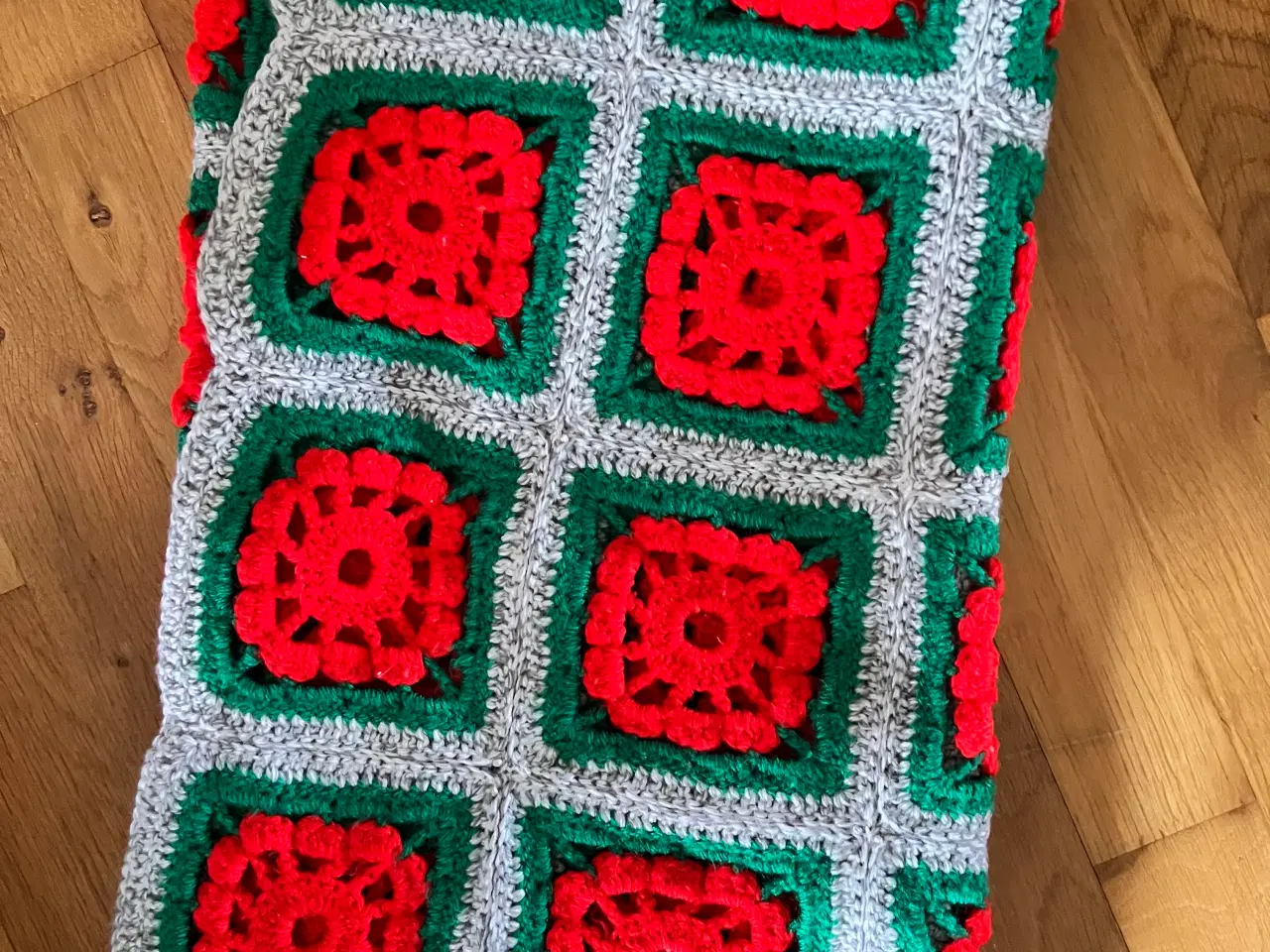 Billede 5 - Hæklede tæpper i oldemorfirkanter