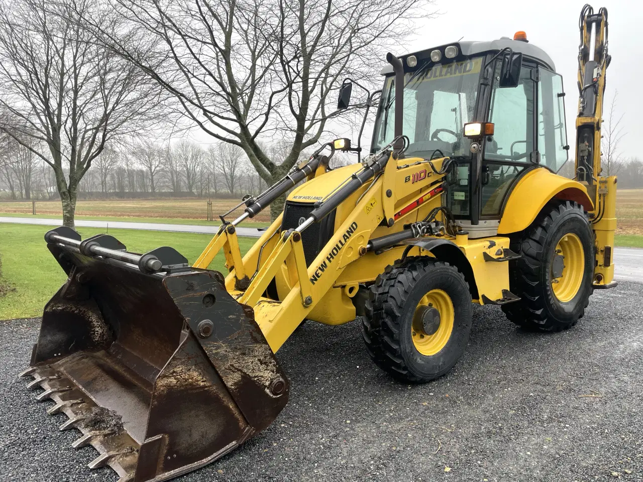 Billede 1 - New Holland B110C TC